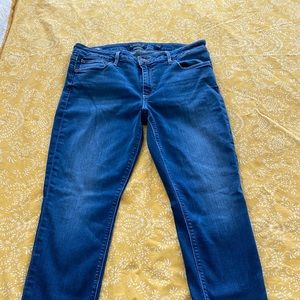 Lucky Lolita cropjean